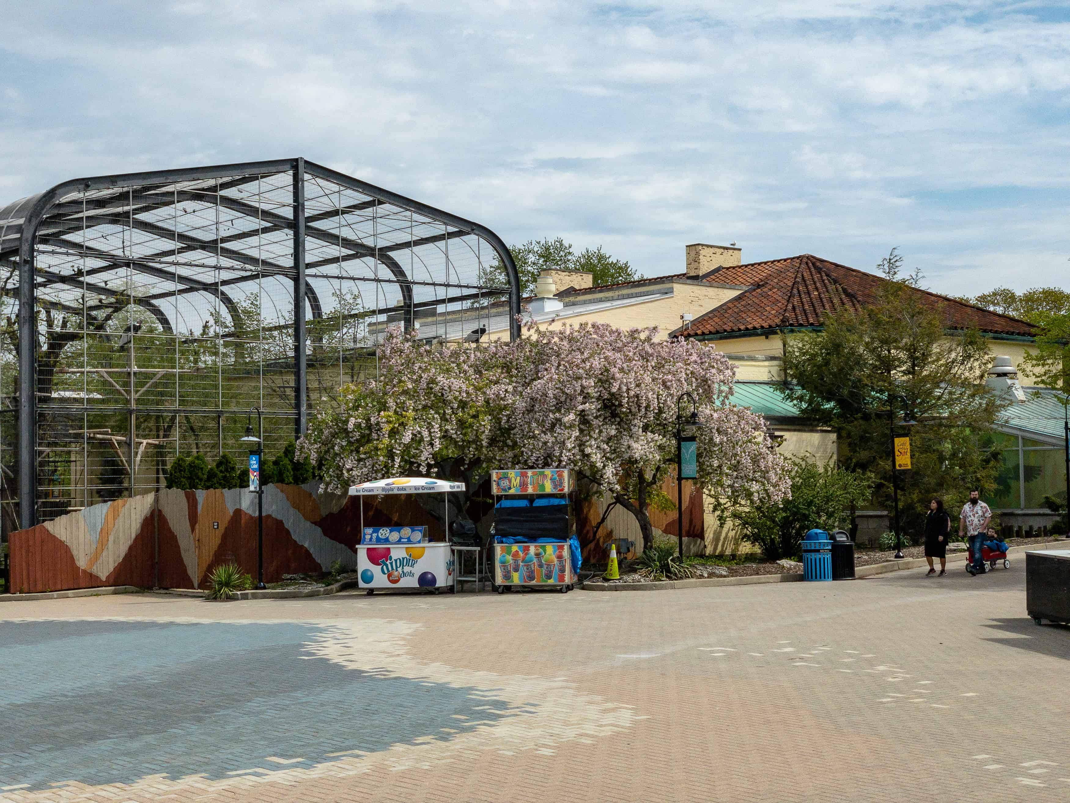 Brookfield Zoo Chicago Traveler